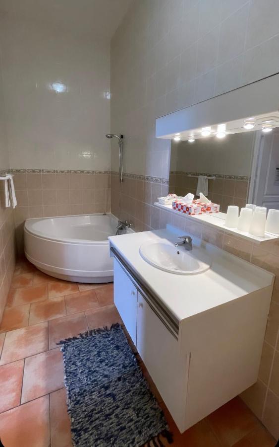 Hotel Du Chateau De Quineville Ngoại thất bức ảnh