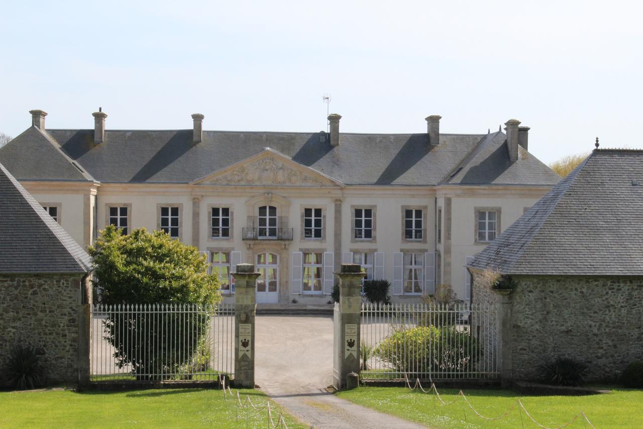 Hotel Du Chateau De Quineville Ngoại thất bức ảnh